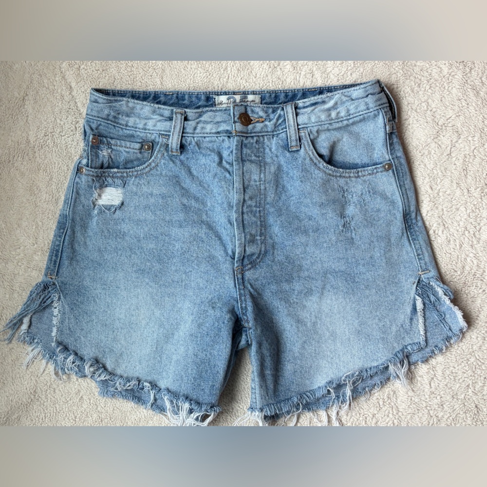 Free People We The Free Denim Frayed Button Fly Shorts Women Size 25